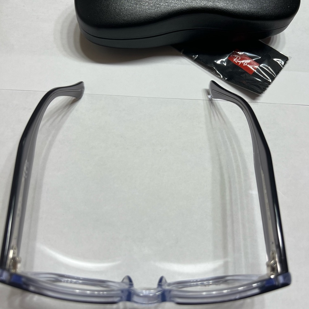 Ray-Ban Clear Glasses with Case - Picture 3 of 5